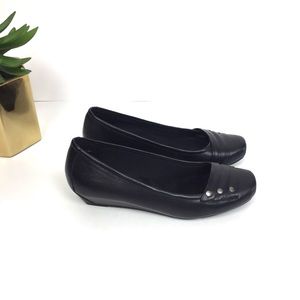 Yuu Renner black ballet flats with stud details
